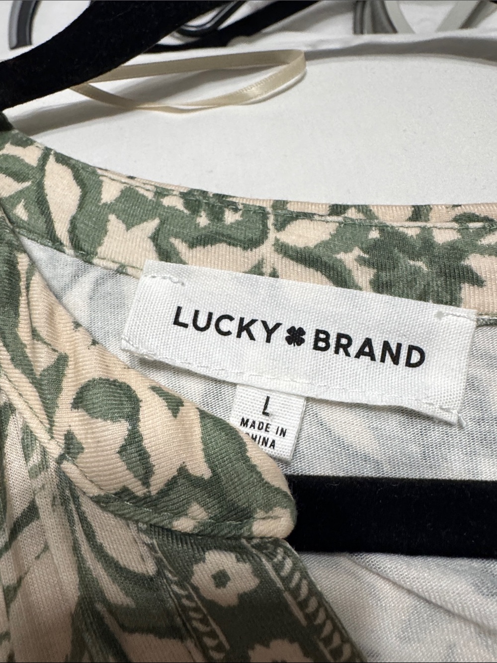 Lucky Brand Green and Cream Floral Tiered Midi Dress with V-Neck - Picture 4 of 4